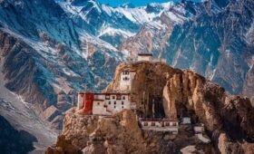spiti valley packages makemytrip